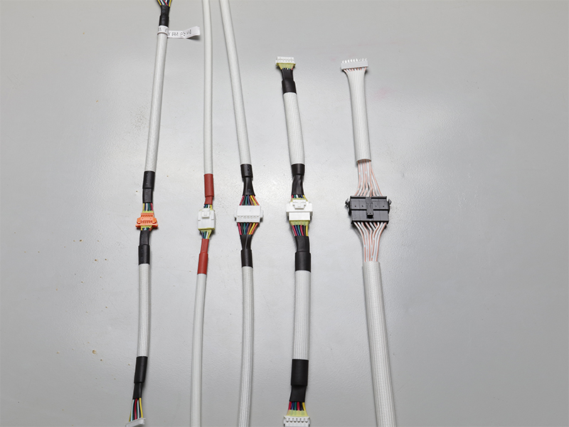 端子線與電子連接線 端子線與電子連接線